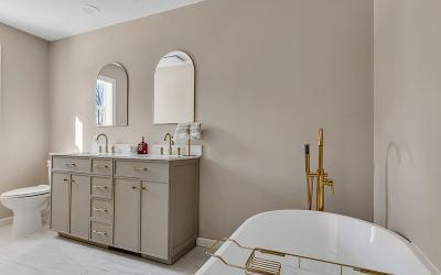 8 Greenfield Manor Road, Julie & Co. Realty