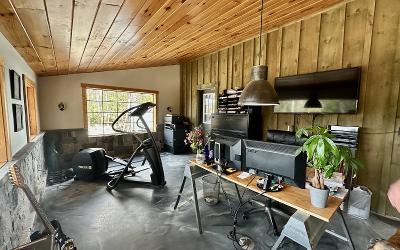 7331 Bills Road, Julie & Co. Realty