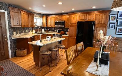 24 Mount Hope Avenue, Julie & Co. Realty