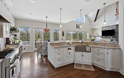 17 Schuyler Island Drive, Julie & Co. Realty