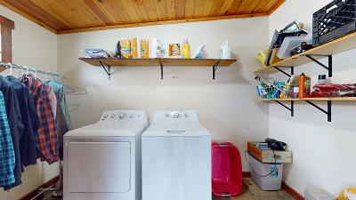 225 Fairy Lake Road, Julie & Co. Realty