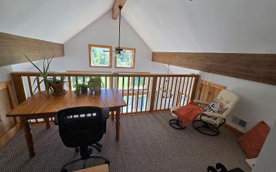 8 Abby Lane, Julie & Co. Realty
