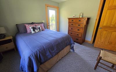 8 Abby Lane, Julie & Co. Realty