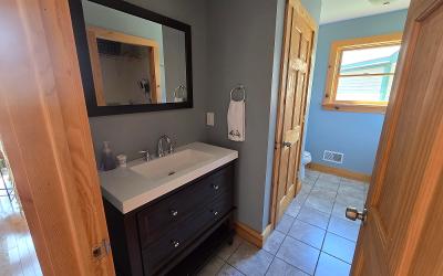 8 Abby Lane, Julie & Co. Realty