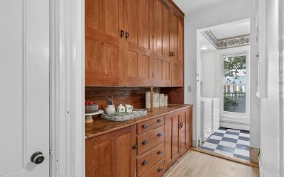 475 Glen Street, Julie & Co. Realty