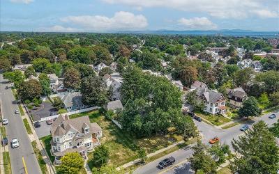 475 Glen Street, Julie & Co. Realty