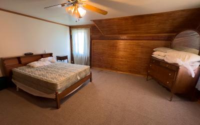 2075 NYS Route 9N, Julie & Co. Realty