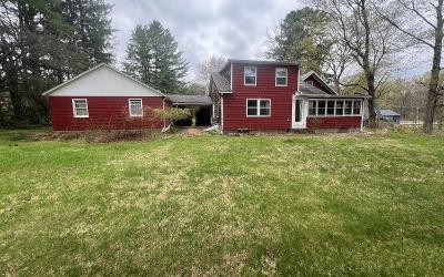 5518 Crooked Street, Julie & Co. Realty
