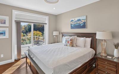 56 Olde Coach Road, Julie & Co. Realty