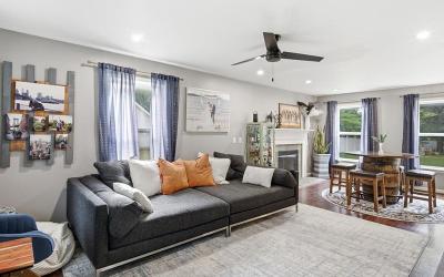 4 Wyndham Way, Julie & Co. Realty