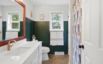 4 Wyndham Way, Julie & Co. Realty