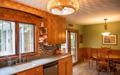 19 Lakeview Circle Drive, Julie & Co. Realty