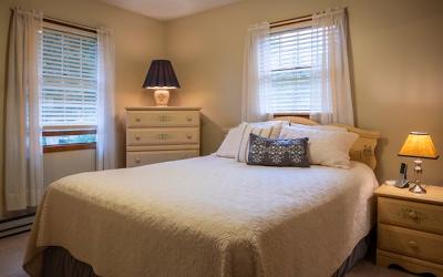 19 Lakeview Circle Drive, Julie & Co. Realty