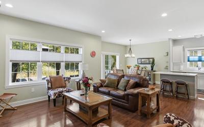 21 Woodlake Drive, Julie & Co. Realty