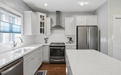 21 Woodlake Drive, Julie & Co. Realty