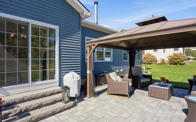 21 Woodlake Drive, Julie & Co. Realty
