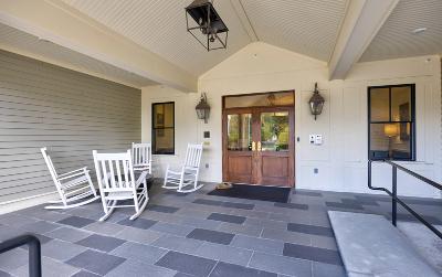 46 Union Avenue, Unit #303, Julie & Co. Realty