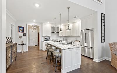 46 Union Avenue, Unit #303, Julie & Co. Realty