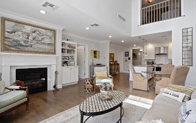 46 Union Avenue, Unit #303, Julie & Co. Realty