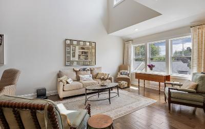 46 Union Avenue, Unit #303, Julie & Co. Realty