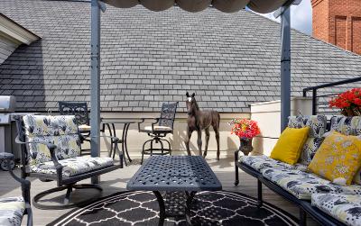 46 Union Avenue, Unit #303, Julie & Co. Realty