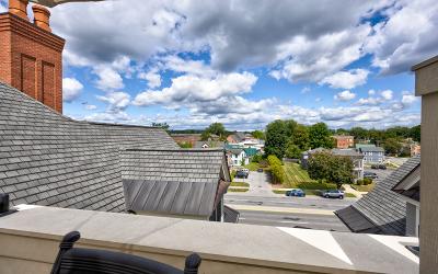 46 Union Avenue, Unit #303, Julie & Co. Realty