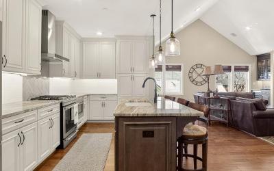 46 Union Avenue, Unit #301, Julie & Co. Realty