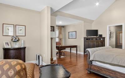 46 Union Avenue, Unit #301, Julie & Co. Realty