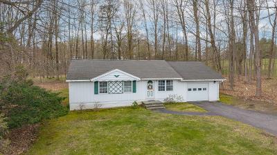 10 Geyser Road, Julie & Co. Realty