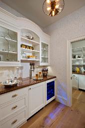 4 Saratoga Farm Road, Julie & Co. Realty