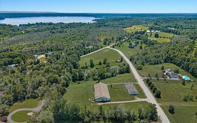 4 Saratoga Farm Road, Julie & Co. Realty