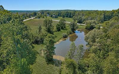 4 Saratoga Farm Road, Julie & Co. Realty