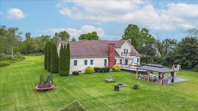 2122 Donnan road, Julie & Co. Realty