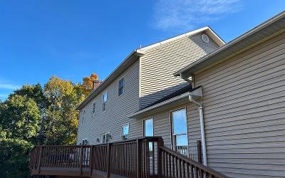 1068 Wicker Street, Julie & Co. Realty