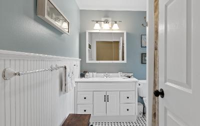 297 South Greenfield Road, Julie & Co. Realty