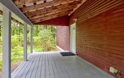 401 Wilton Gansevoort Road, Julie & Co. Realty