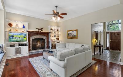 15 Staulters Farm Road, Julie & Co. Realty