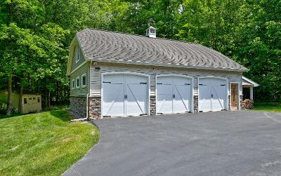 15 Staulters Farm Road, Julie & Co. Realty