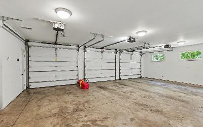 15 Staulters Farm Road, Julie & Co. Realty