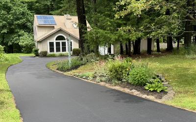 25 Glade Mallow Road, Julie & Co. Realty
