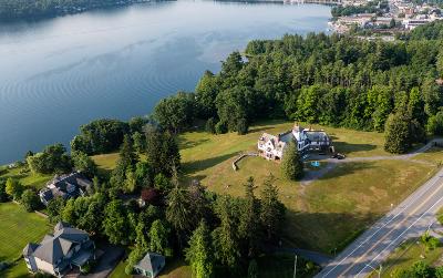 2978 Lakeshore Drive, Julie & Co. Realty