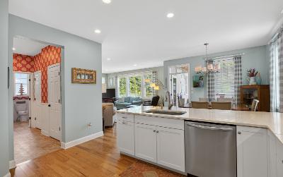 34 Cider Mill Way, Julie & Co. Realty