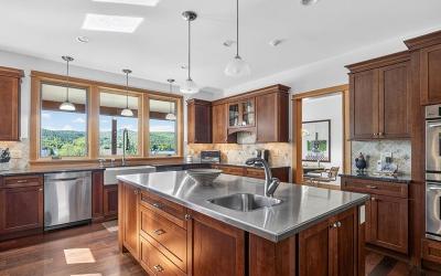354 Palisades Road, Julie & Co. Realty