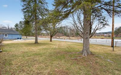 41 Glenwood Avenue, Julie & Co. Realty