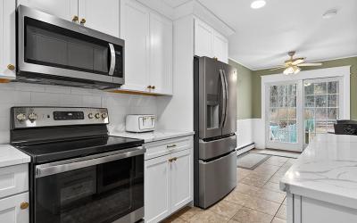 41 Glenwood Avenue, Julie & Co. Realty