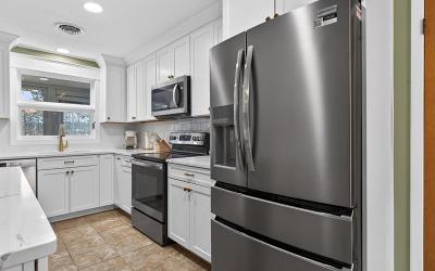 41 Glenwood Avenue, Julie & Co. Realty