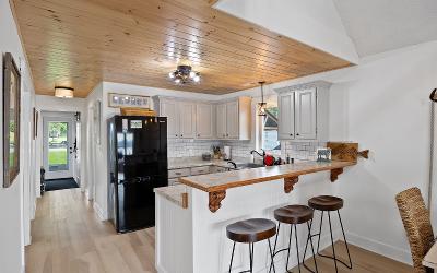 8 Riley Cove Road, Julie & Co. Realty