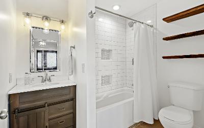 1142 NYS Route 9P, Julie & Co. Realty