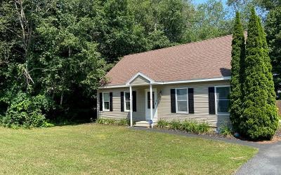 10 Mockingbird Lane, Julie & Co. Realty