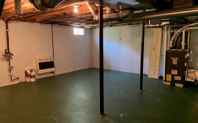 10 Mockingbird Lane, Julie & Co. Realty